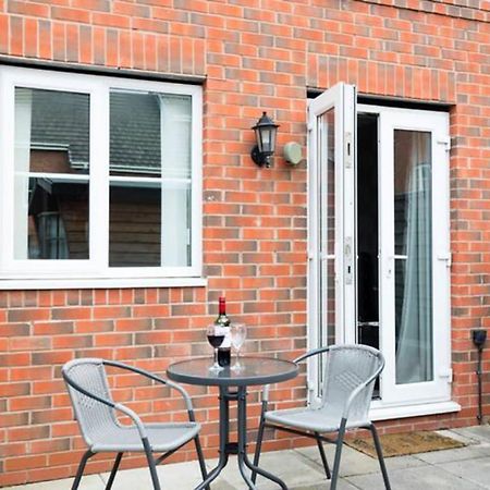 Walsall Group Accommodation Екстериор снимка