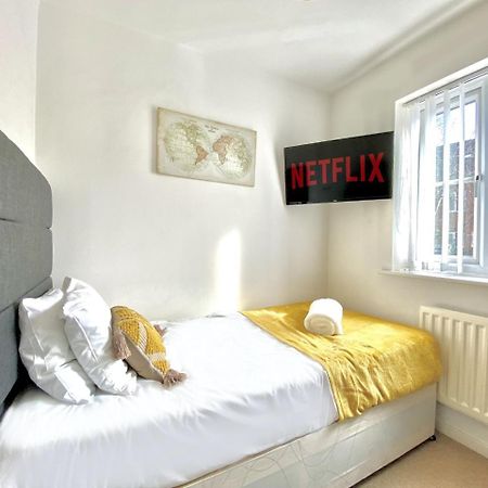 Walsall Group Accommodation Екстериор снимка