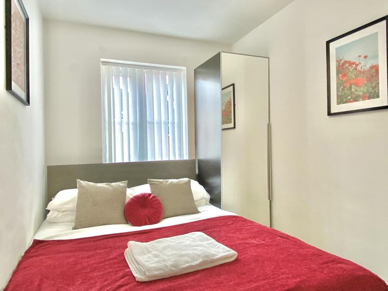 Walsall Group Accommodation Екстериор снимка